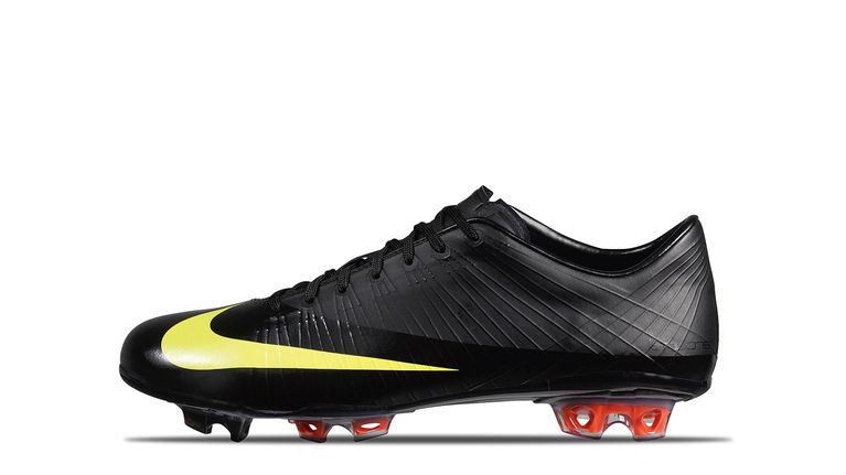 2009-mercurial-vapor-superfly-black-yellow-orange_63747.vadapt.767.high.0