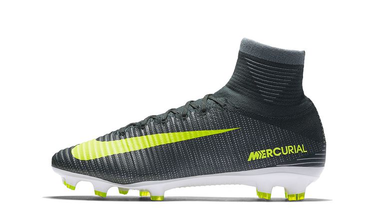 2016-cr7-chapter-3-mercurial-superfly-fg_63753.vadapt.767.high.0