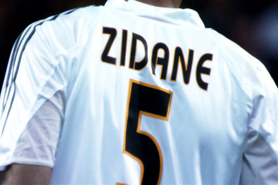 zinedine-zidane-portrait-film_500