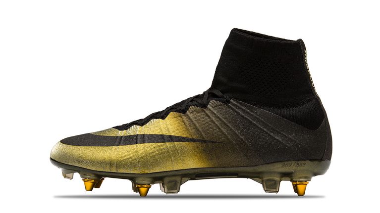2015_mercrurial_superlfy_iv_cr7_se_ballon_dor_gold_black_diamond_63720.vadapt.767.high.0