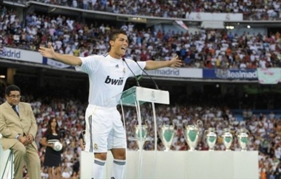 presentation-cristiano-ronaldo-real-madrid-580x370